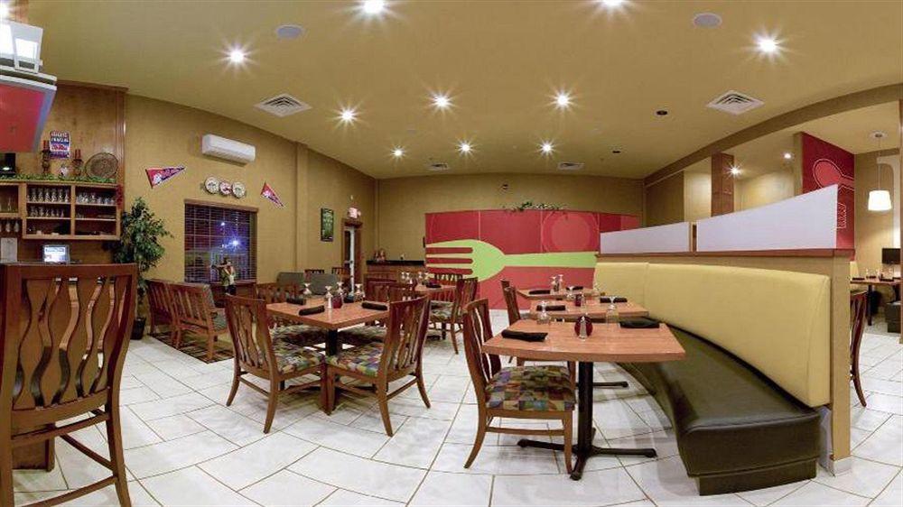 Holiday Inn Hotels Batesville By Ihg Екстериор снимка